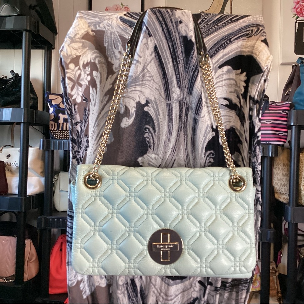 Kate Spade mint green quilted crossbody bag with silver chains and turn lock - Picture 1 of 14